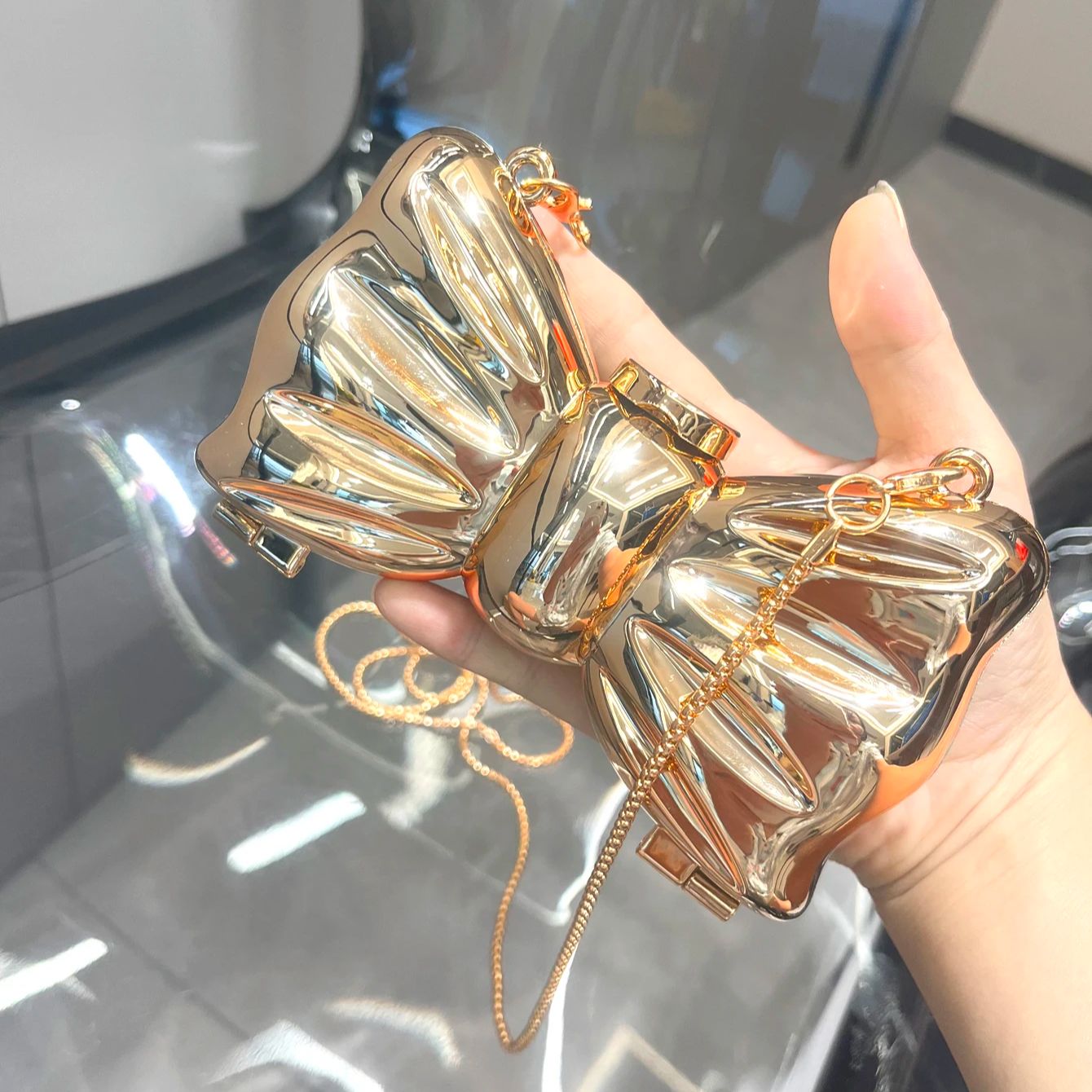 Golden Evening bag  Purses and - Wedding Vendor recension och pris
